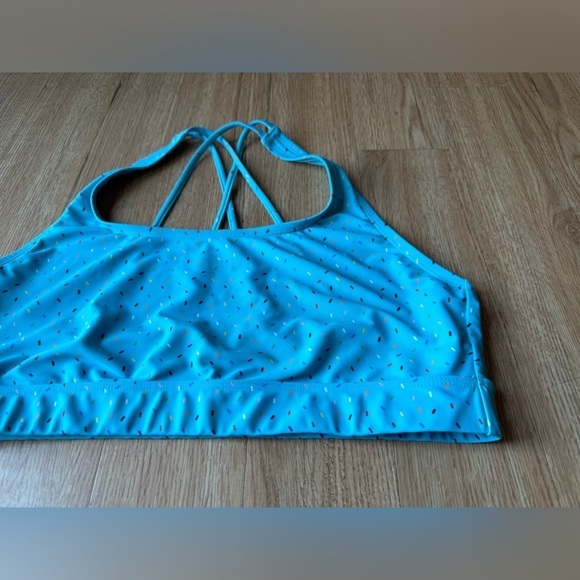 Humankind X Target Sports Bra - Picture 5 of 9